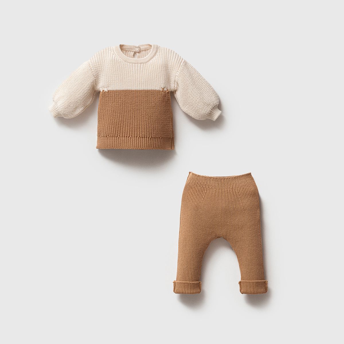Baby Outfit Set — 3-6-9-12 months — 8297N