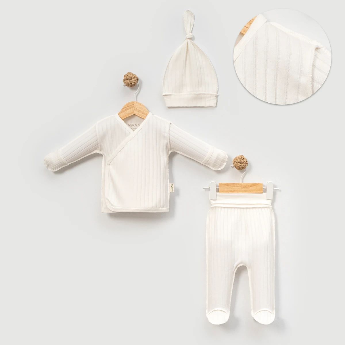 Baby Outfit Set — Set pieces: 3 — 0/3-3/6 months — 3067LV
