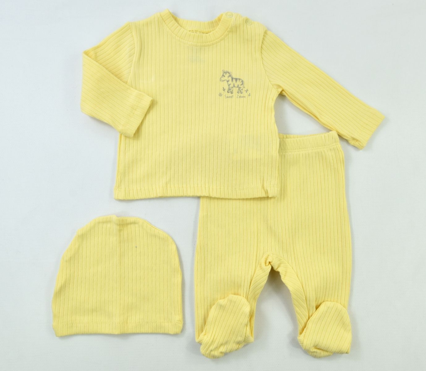 Baby Outfit Set — Set pieces: 3 — 0-3-6-9 months — 2394AN